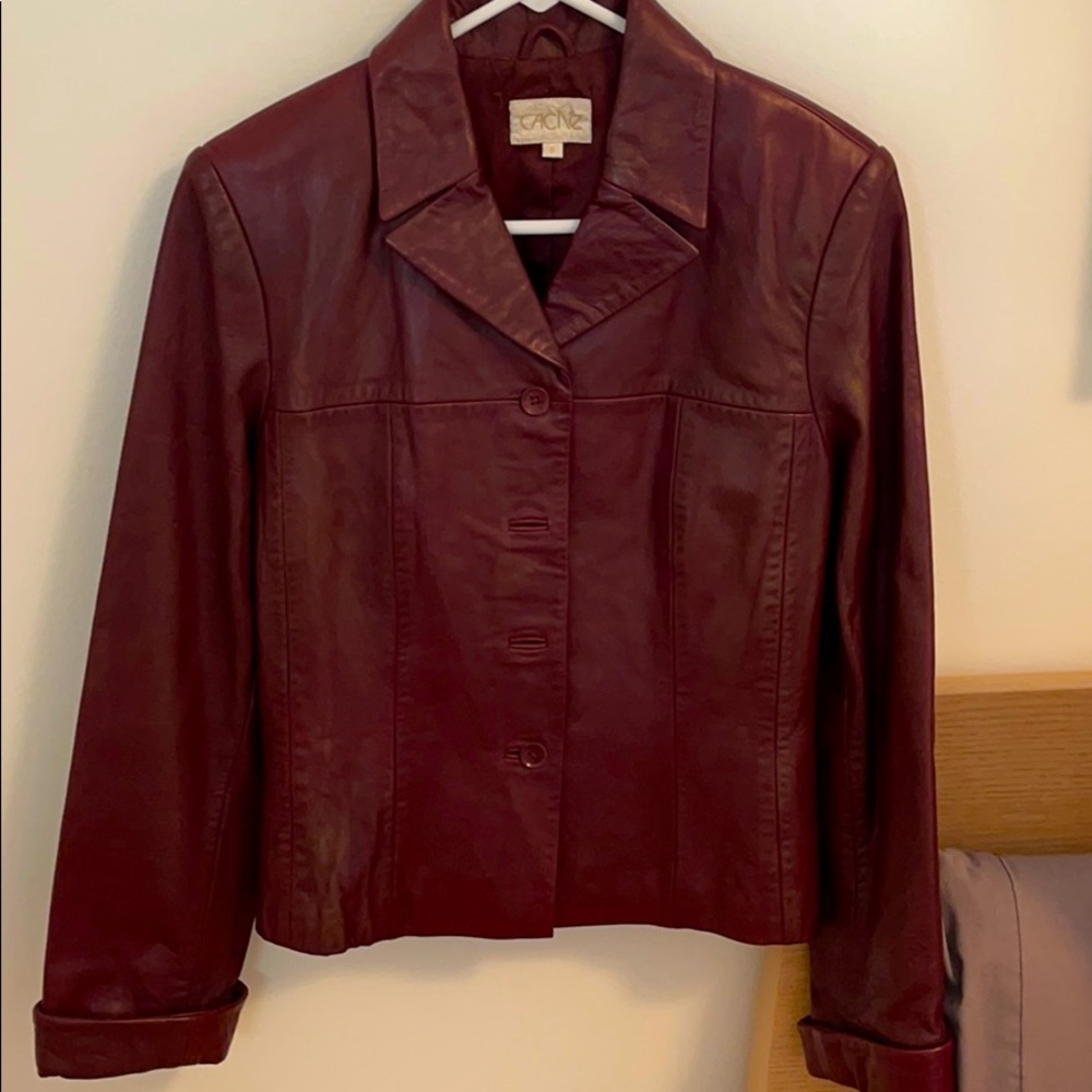Beautiful cache leather jacket